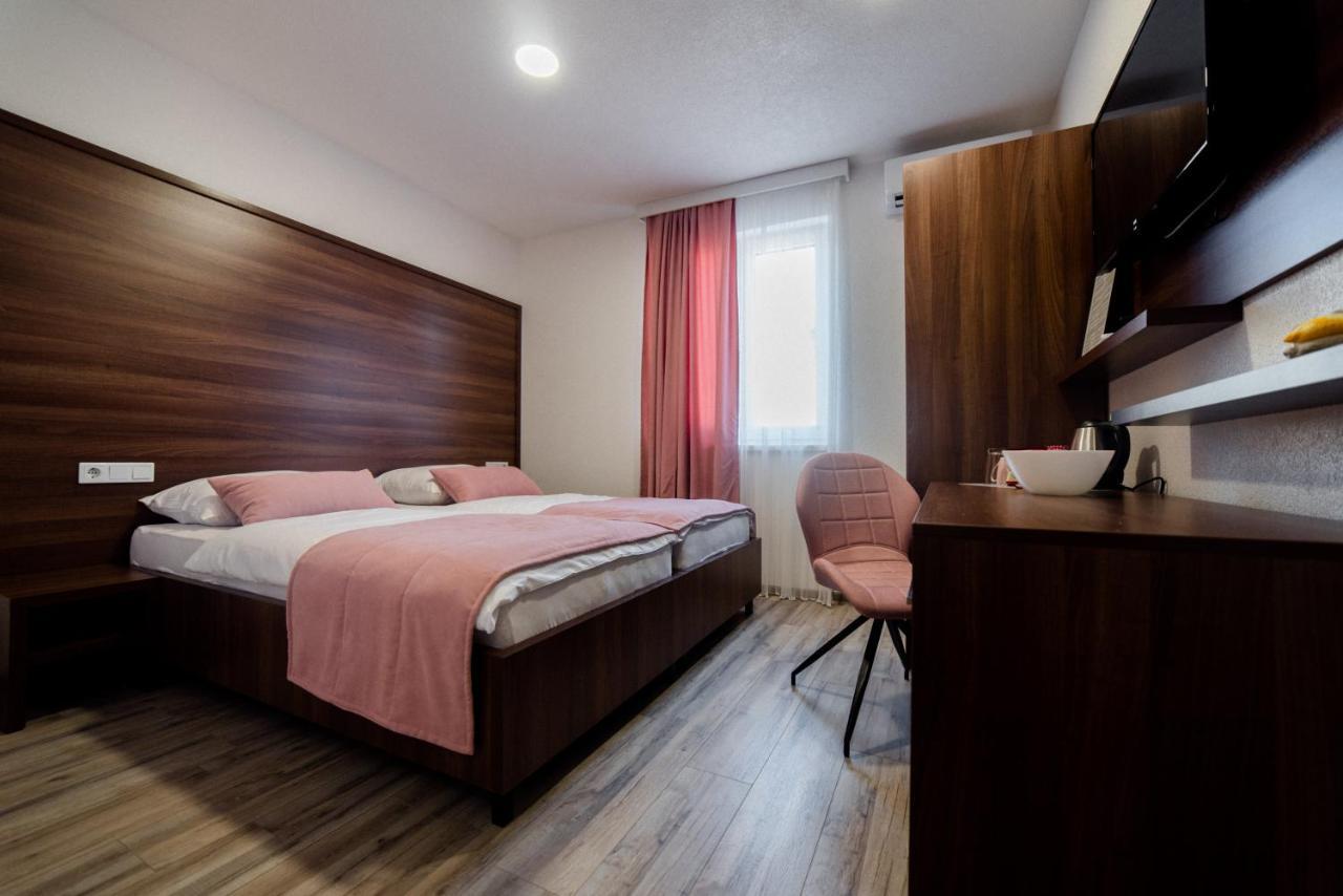Apartments And Rooms Villa Majestic Bihać Extérieur photo