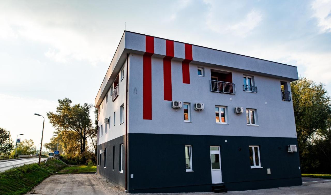 Apartments And Rooms Villa Majestic Bihać Extérieur photo